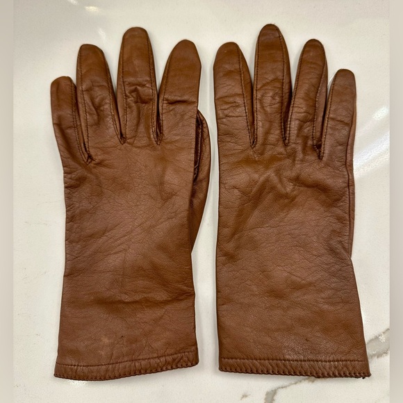 Vintage Isotoner - Lightly Lined Pecan Brown Leather Gloves - EUC size 7 1/2 - Picture 10 of 14